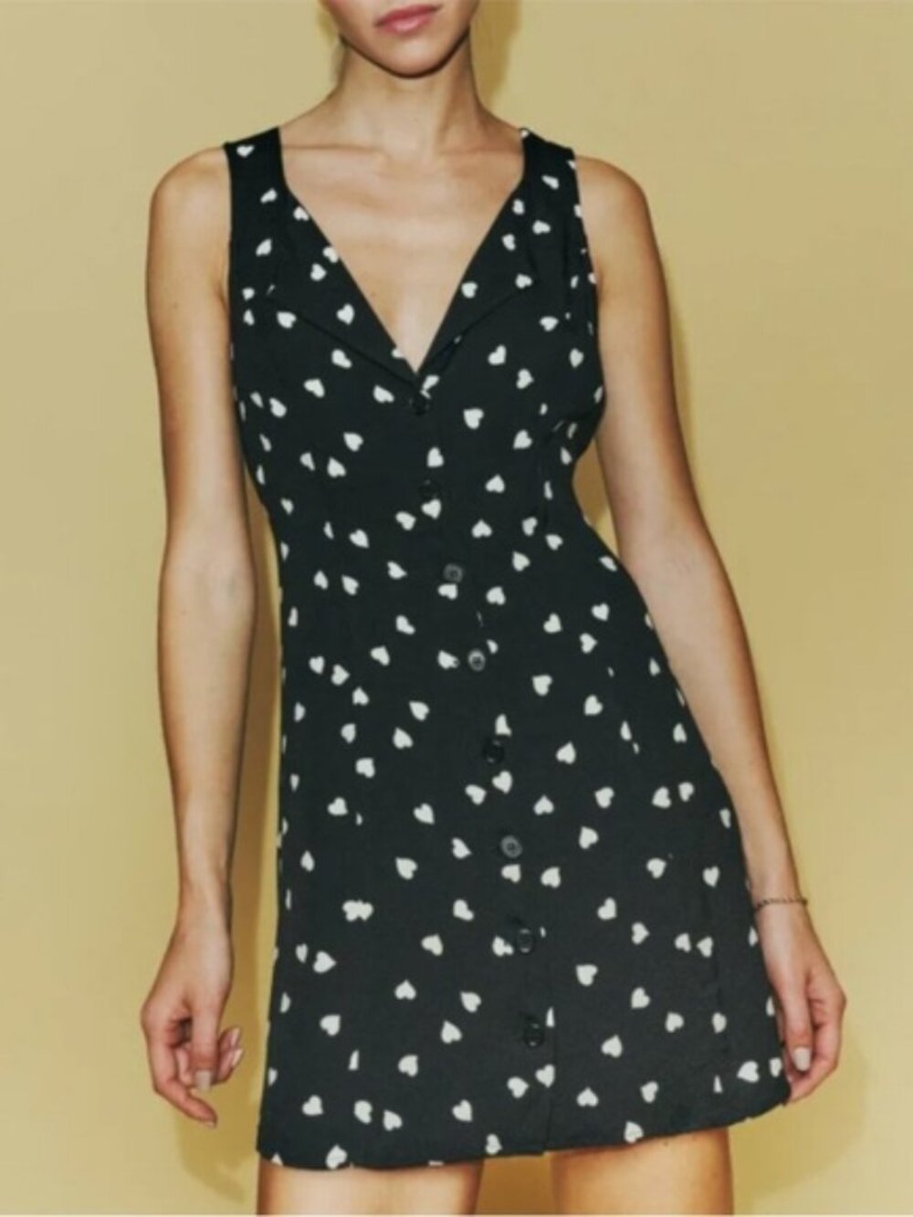 Reformation Rilynn Dress size 8 polka dot black and white hearts